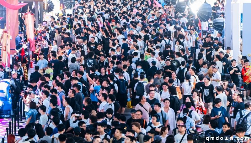 今年Chinajoy太”爆”了!CJ展馆人多到”寸步难行”,老外组团来中国抢中国游戏