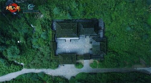 《天龙八部》手游牵手武隆天坑共话武侠