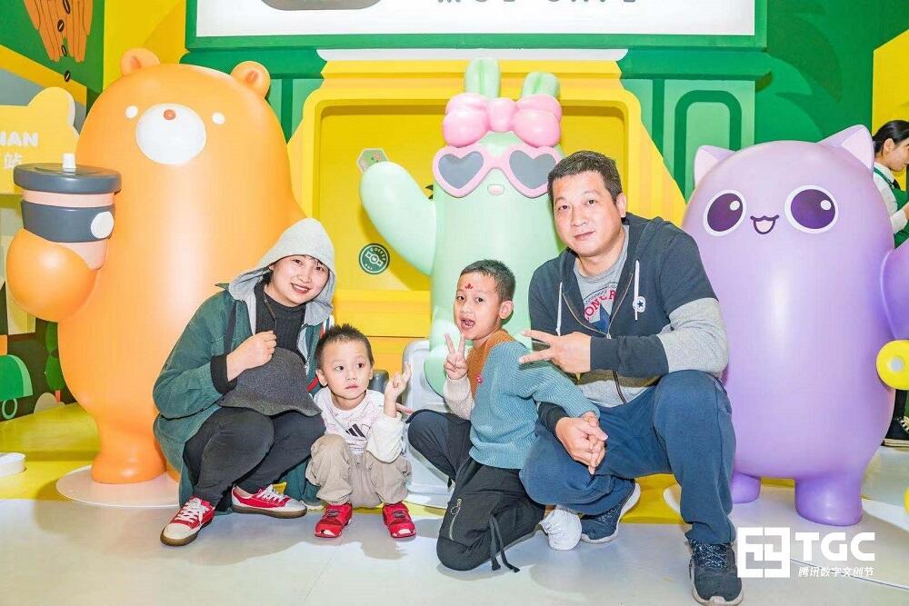 消除烦恼咖啡馆暖萌营业中，解锁萌翻朋友圈的正确打卡姿势