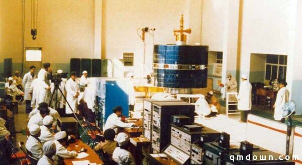 我国首次建成卫星通信网！《第九所》带你重温34年前的感动瞬间